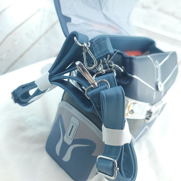 Star Wars Ahsoka Blue White Cosplay Detachable Strap Convertible Backpack Bag - Picture 5 of 15